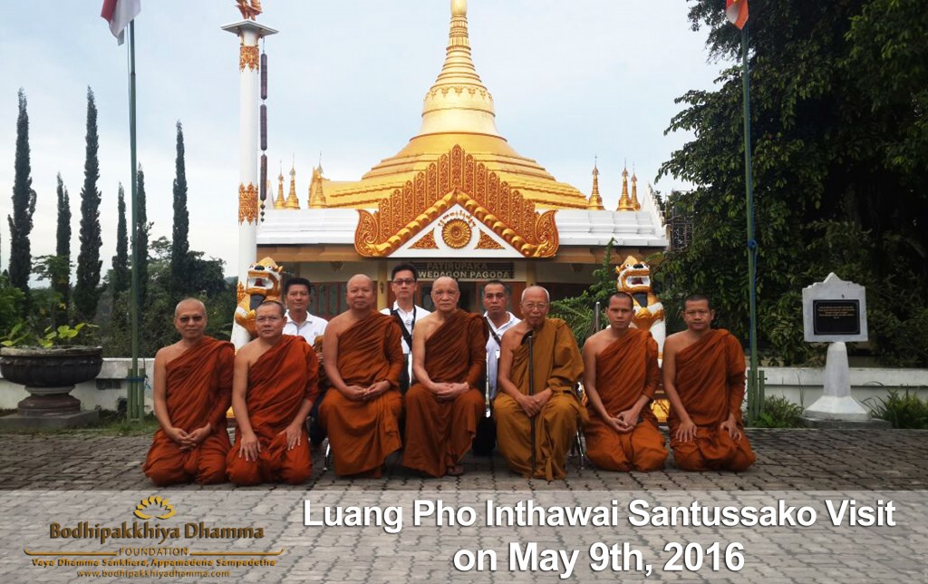 Kunjungan Luang Pho Inthawai Santussako 09 Mei 2016, PDA, Batu